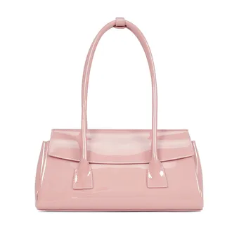 Самый короткий путь к сердцу – сумка с длинной ручкой: 10 моделей, которые стоит купить сейчас