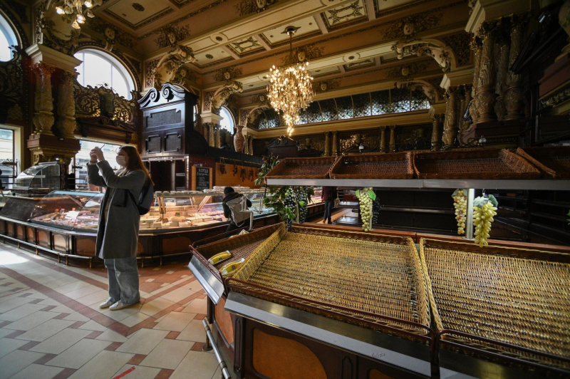 Тайная кухня элиты: что скрывают в легендарном гастрономе "Елисеевский"