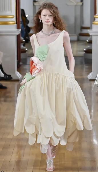 Только ради этих платьев и ждем весну – самые трендовые модели сезона