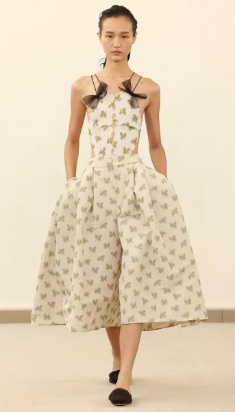 Только ради этих платьев и ждем весну – самые трендовые модели сезона