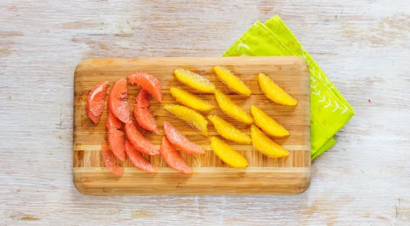 Зеленый салат с молодым  горошком и цитрусами, пошаговый рецепт с фото