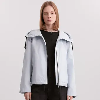 15 стильных ветровок, в которых не страшен весенний холод