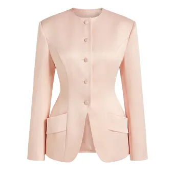 20 красивых и модных жакетов, которые спасут скучные офисные образы