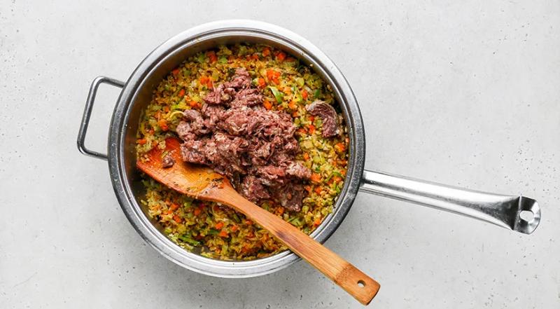 Булгур с тушенкой, пошаговый рецепт с фото на 287 ккал