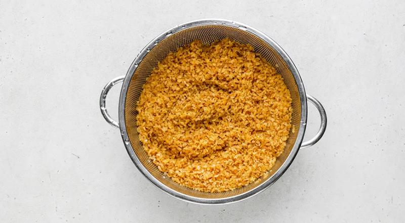 Булгур с тушенкой, пошаговый рецепт с фото на 287 ккал