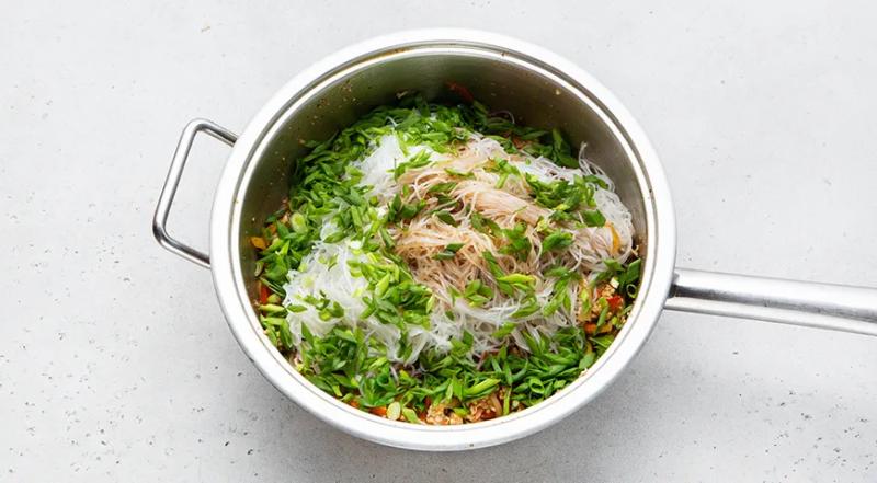 Фунчоза с фаршем, пошаговый рецепт с фото на 663 ккал