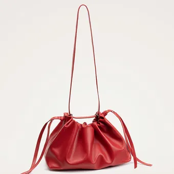 Где искать сумку-кисет &ndash; модное &laquo;вау&raquo; весны-2026