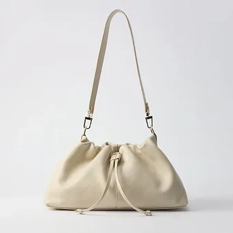 Где искать сумку-кисет &ndash; модное &laquo;вау&raquo; весны-2026