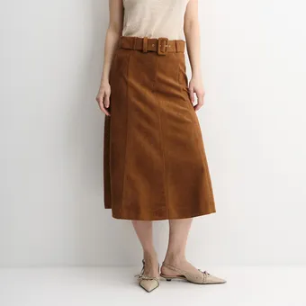 Юбка как у Дженнифер Лопес: идеальный выбор на весну 2026