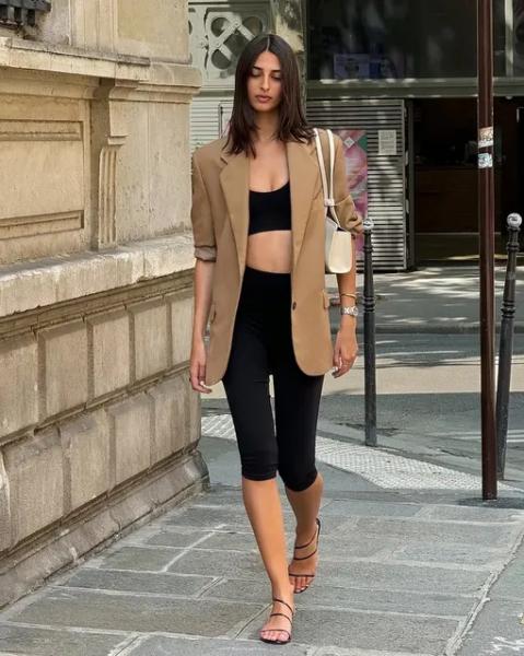 Как носить легинсы в городе: 5 стильных идей