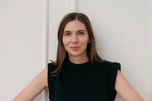 Как носить металлик в 2026 году и выглядеть актуально