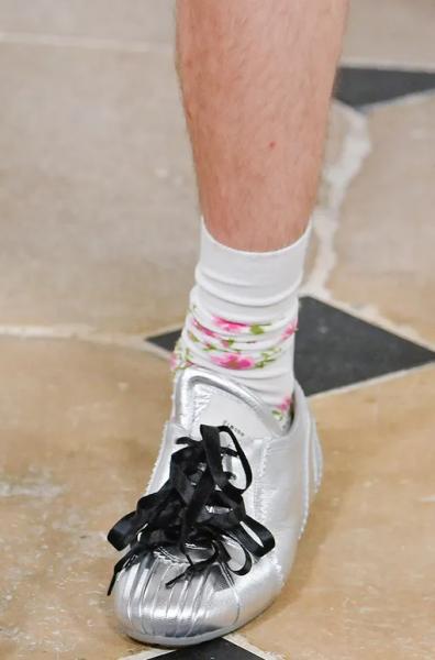 Как выглядят самые модные кроссовки весны-лета 2026