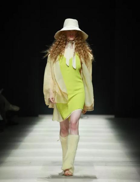 Китайский футуризм, якутские мотивы и классика без правил: 5 показов Московской недели моды, которые нельзя пропустить