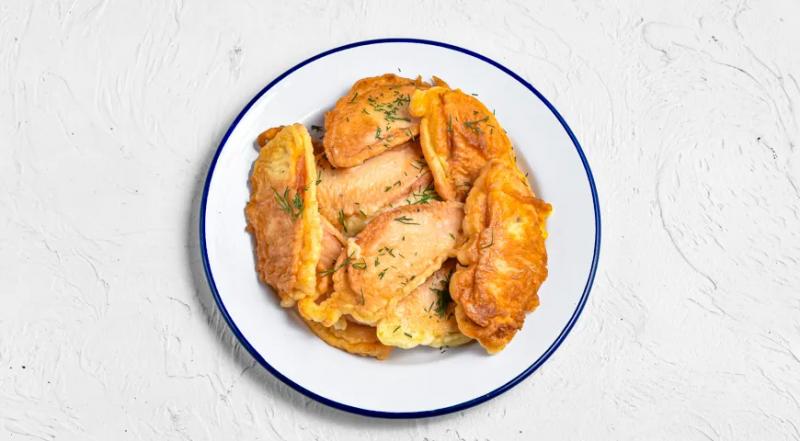 Колбаса в кляре на сковороде, пошаговый рецепт с фото на 414 ккал