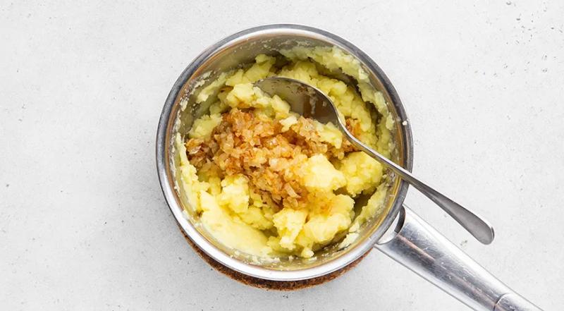 Кутабы с картошкой, пошаговый рецепт с фото на 633 ккал