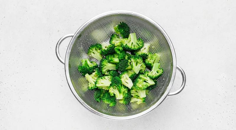 Минтай, запеченный с брокколи, пошаговый рецепт с фото на 594 ккал