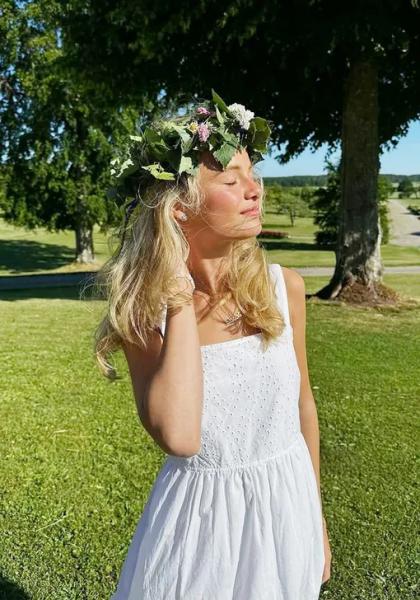 Модная обувь на лето 2026 — кружевные балетки