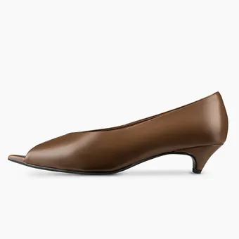 Не идешь &ndash; летаешь! От какой весенней обуви ноги совсем не устают