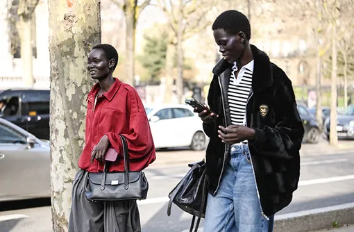 Почему красная куртка станет хитом весны 2026 года