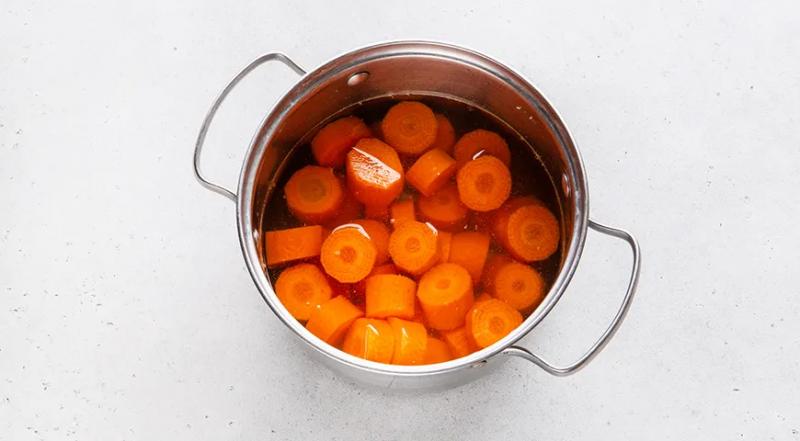 Постные морковные котлеты на сковороде, пошаговый рецепт с фото от автора nat9115 на 136 ккал