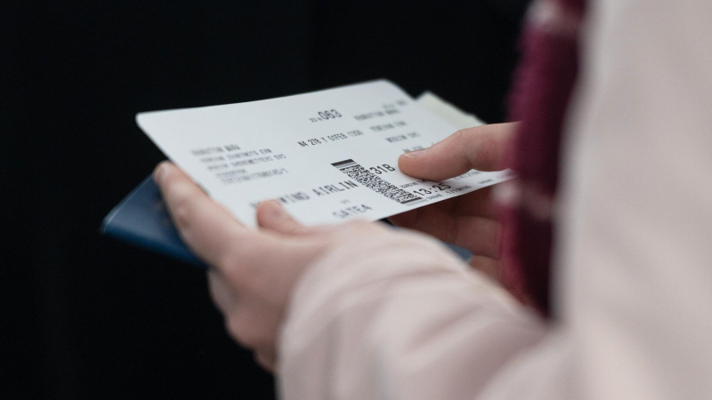 Россияне, прилетевшие из Абу-Даби, рассказали об обстановке при перелете