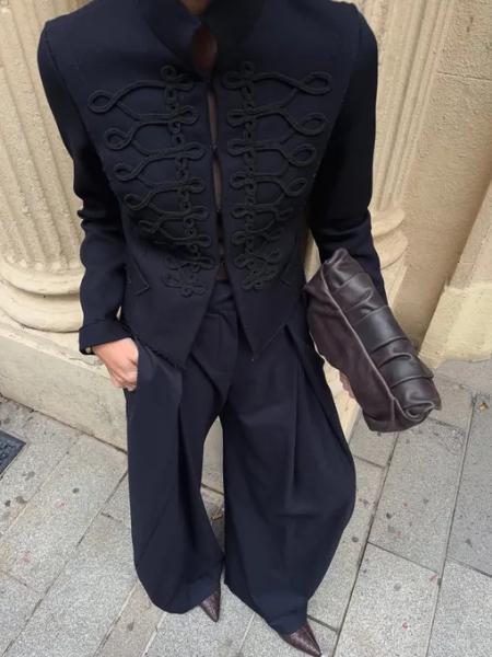 Тренд весны 2026: почему стоит выбрать куртку «Наполеон»