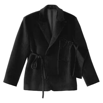 Весной-2026 все модные девушки будут носить именно это пальто