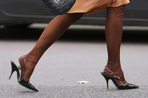 12 актуальных пар классических черных лодочек &ndash; для девушек со вкусом