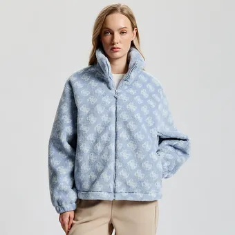 12 дофаминовых ветровок &ndash; будешь сиять, как солнце, в эту хмурую весну