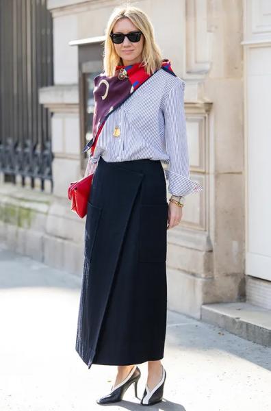 7 стильных способов носить рубашку в полоску весной-2026