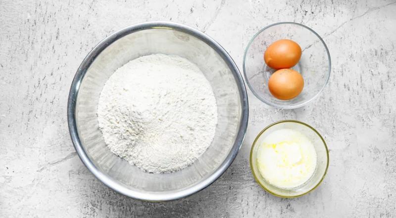 Булочки с конфетами, пошаговый рецепт с фото на 340 ккал