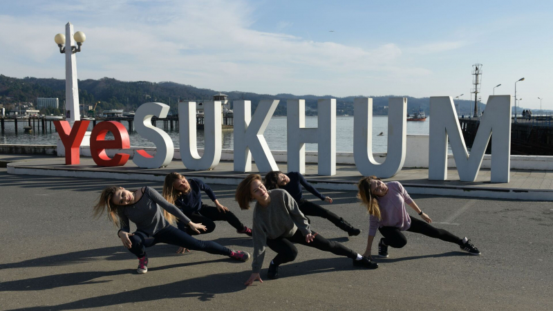 Гунба: въезд российских детей в Абхазию без загранпаспорта усилит турпоток