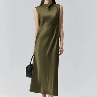 Хайди Клум выбирает: альтернатива чёрному платью весной 2026