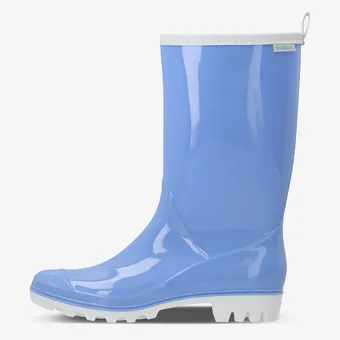 И пускает капает, капает с неба: 12 пар модных резиновых сапог