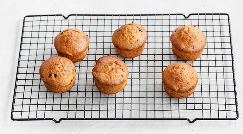 Кексы на сметане в формочках, пошаговый рецепт с фото на 502 ккал