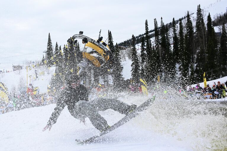 Крутой Шерегеш: самые яркие рекорды и необычные костюмы "ГрелкаФеста"