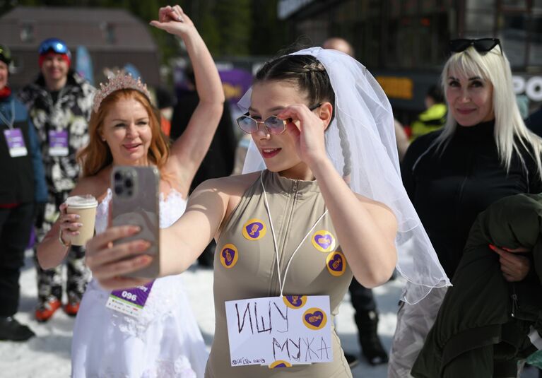 Крутой Шерегеш: самые яркие рекорды и необычные костюмы "ГрелкаФеста"