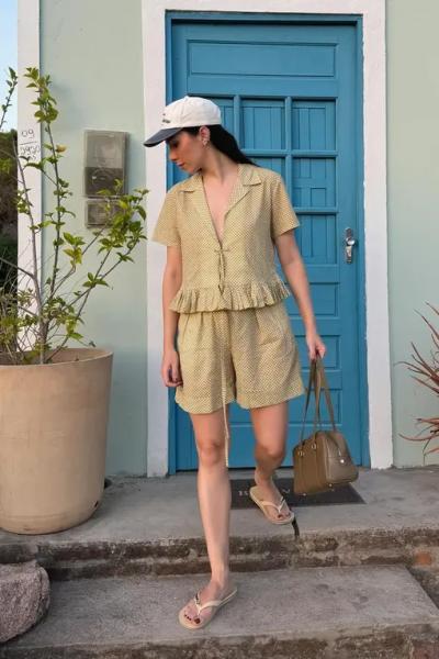 Модные образы с бейсболкой на весну-лето 2026