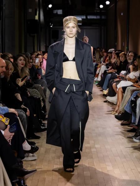 Офискор, который мы заслужили: подборка образов с Московской недели моды