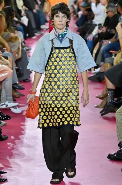 Перчатки домохозяйки: новый хит моды 2026 года