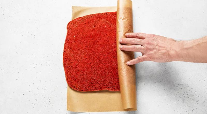 Рулет &laquo;Красный бархат&raquo;, пошаговый рецепт с фото на 461 ккал