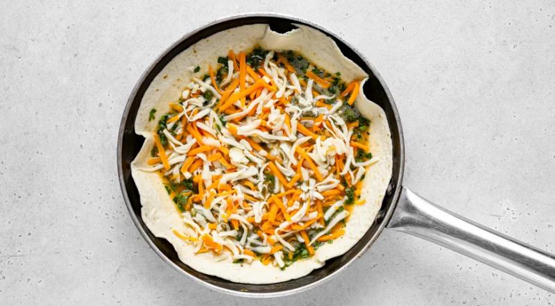 Тортилья с сыром, пошаговый рецепт с фото на 670 ккал