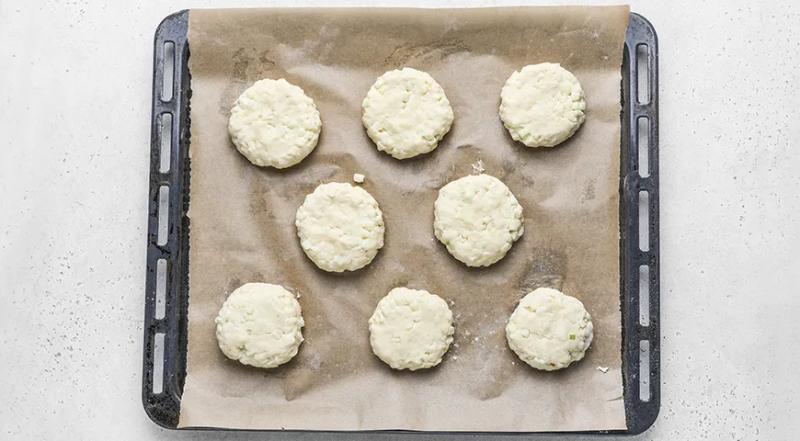 Творожные булочки с яблоками, пошаговый рецепт с фото на 408 ккал