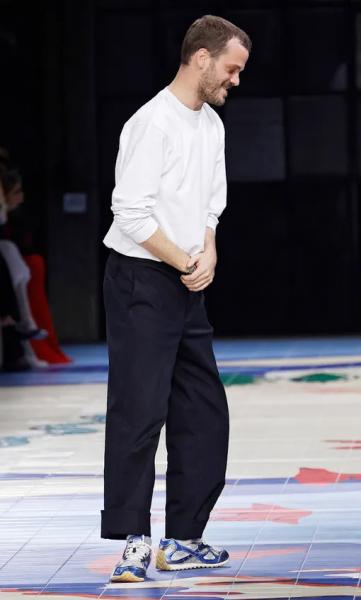 Ты тоже задумывалась, почему топовые дизайнеры так &laquo;странно&raquo; одеваются?