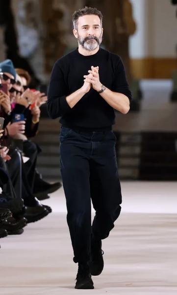 Ты тоже задумывалась, почему топовые дизайнеры так &laquo;странно&raquo; одеваются?