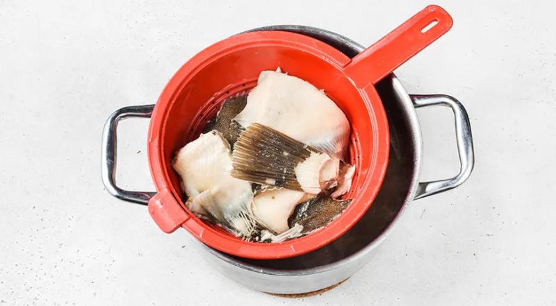 Уха из камбалы, пошаговый рецепт с фото на 269 ккал