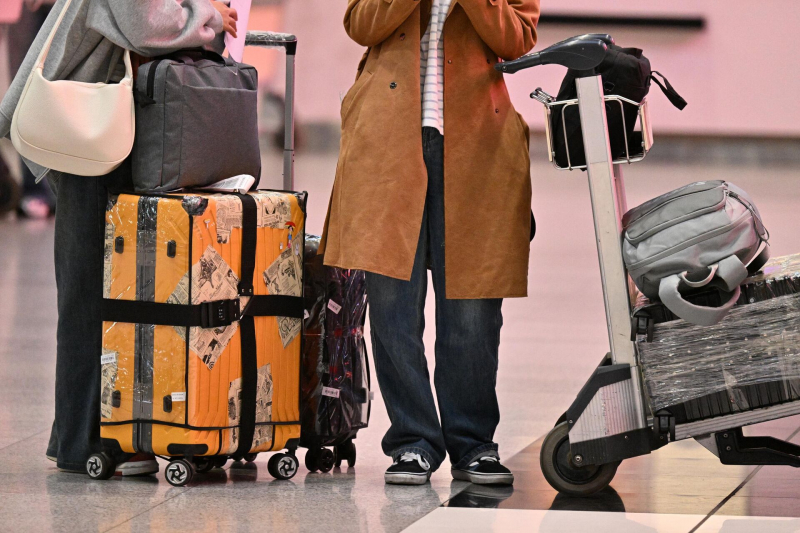 Загранпаспорт для туриста: правила получения и запреты при использовании