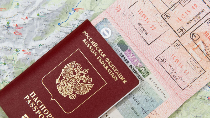 Назван бюджет россиян на отдых за рубежом